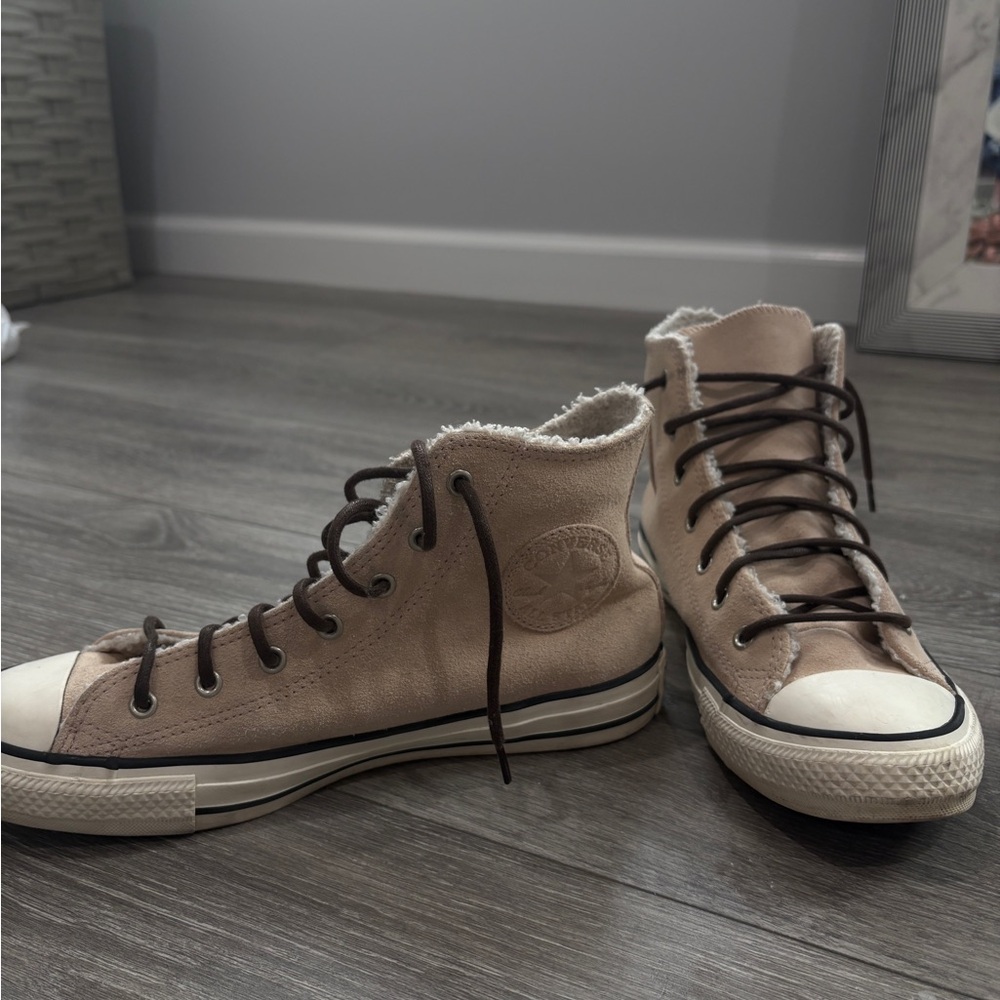 Converse Chuck Taylor All Star High Top Shearling Suede Sneakers Women 8